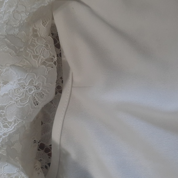 Fever lacey overlay top with ruffled arms size large - Picture 8 of 16